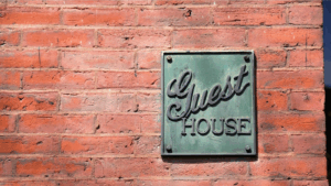 Manajemen Guest House Profesional: 7 Tips Agar Properti Selalu Laris!